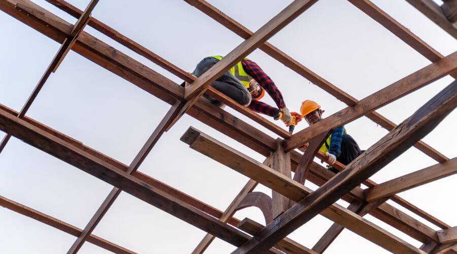 Professional gutter cleaning services in Williamson, WV